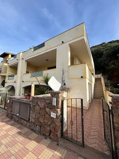 Abitazione Di Tipo Economico · Castelsardo
