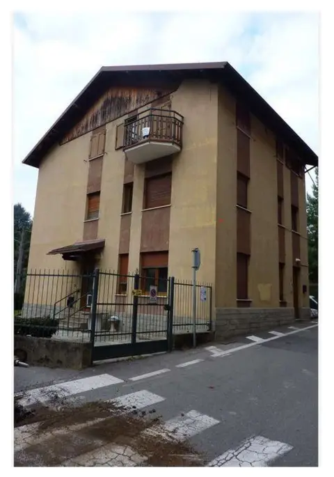 Abitazione Di Tipo Economico all'asta a Moggio (LC)