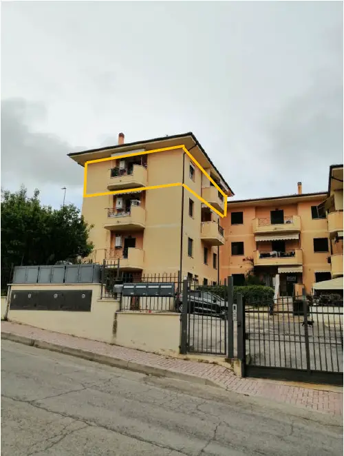 Abitazione Di Tipo Civile · Pineto