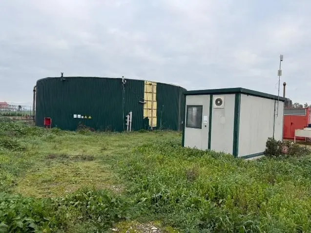 Fabbricati Costruiti Per Esigenze Industriali · Cancello ed Arnone