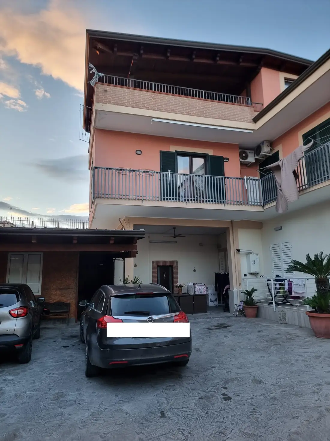 Abitazione Di Tipo Civile · Villa di Briano