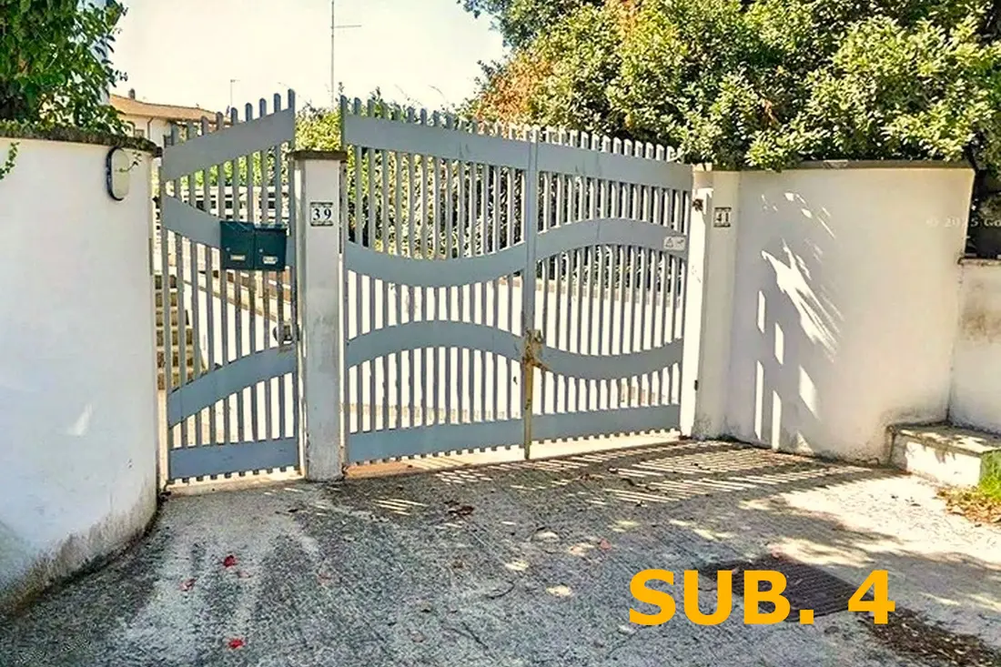 Posto Auto · Anzio