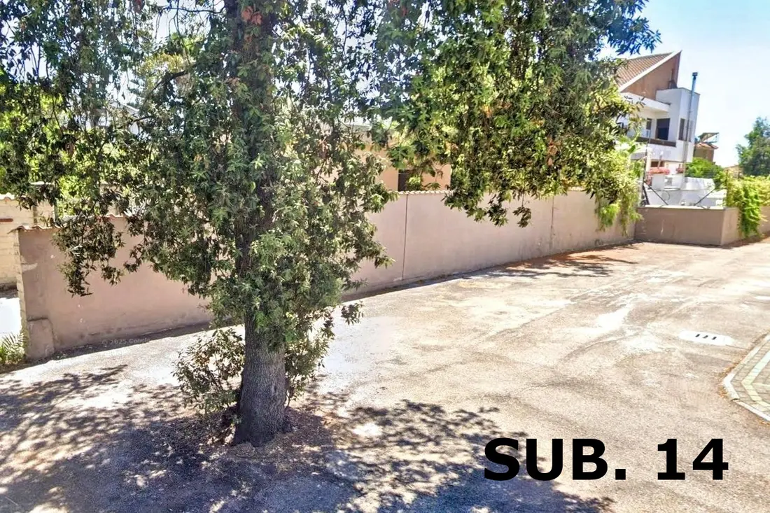 Posto Auto · Anzio