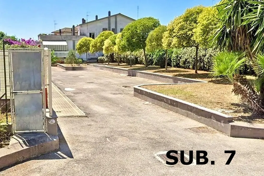 Posto Auto · Anzio