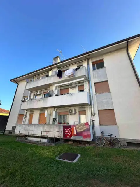 Abitazione Di Tipo Civile all'asta a Pordenone (PN)