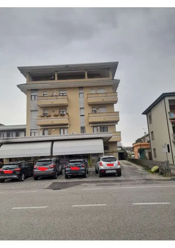 Abitazione Di Tipo Civile · Azzano Decimo