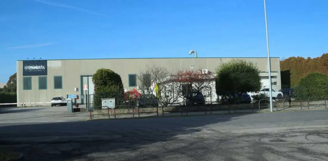 Fabbricati Costruiti Per Esigenze Commerciali · Casale sul Sile