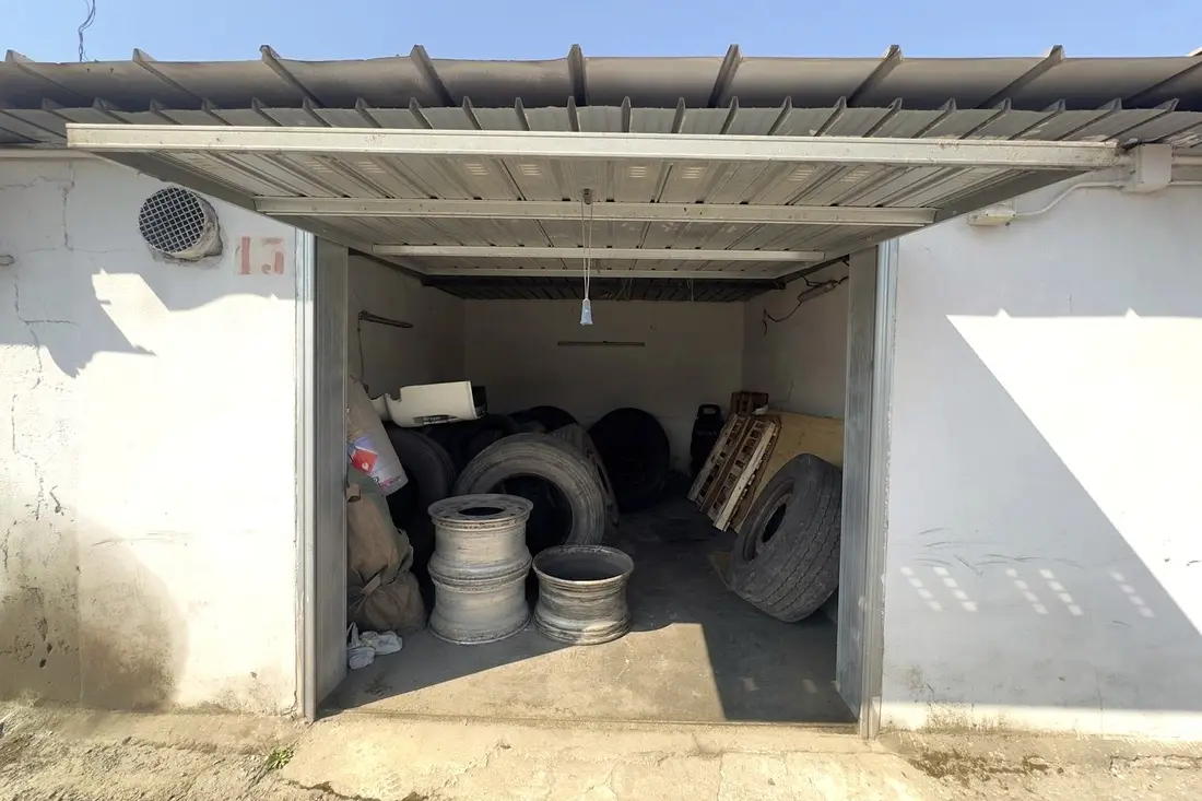 Fabbricati Costruiti Per Esigenze Commerciali · Taranto