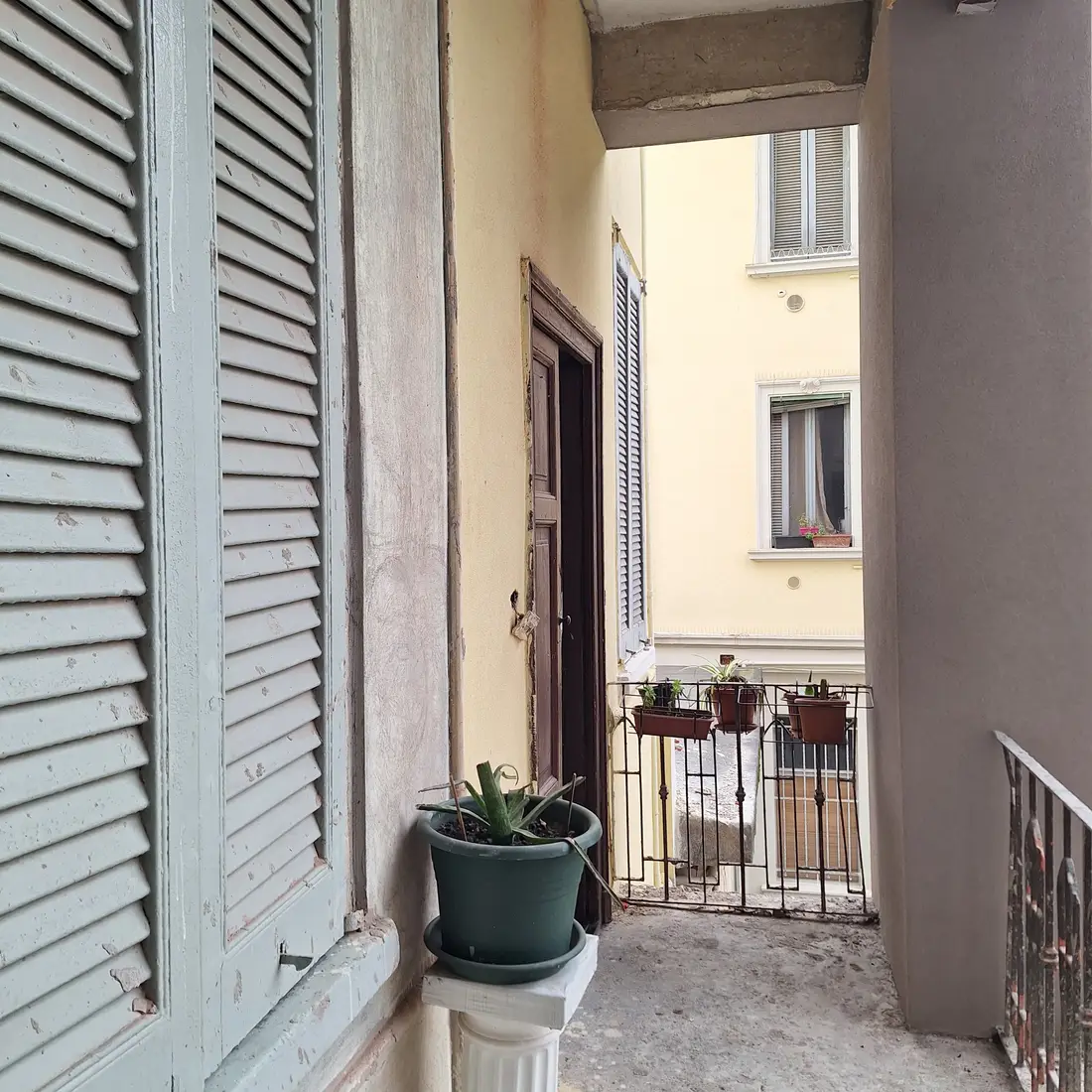 Abitazione Di Tipo Ultrapopolare · Milano