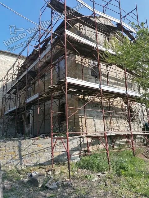 Fabbricato all'asta a Terenzo (PR)