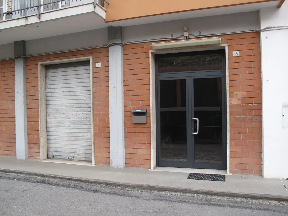 Abitazione Di Tipo Popolare · Serra Riccò