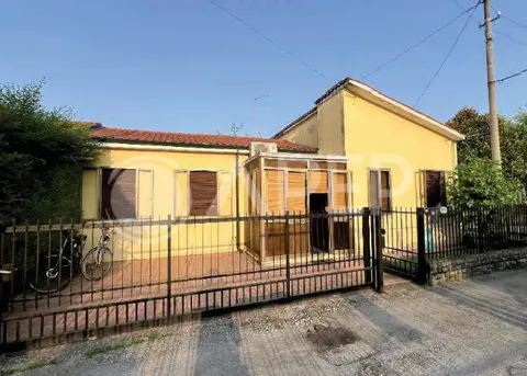 Abitazione Di Tipo Economico all'asta a Padova (PD)