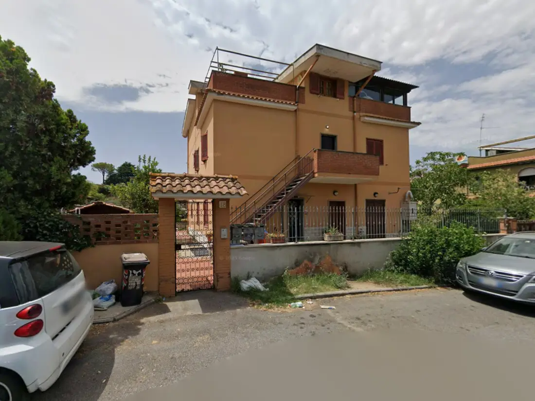 Abitazione Di Tipo Civile · Roma