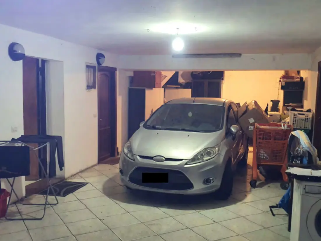 Posto Auto · Roma