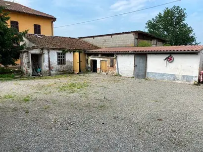 Abitazione Di Tipo Popolare · Rive