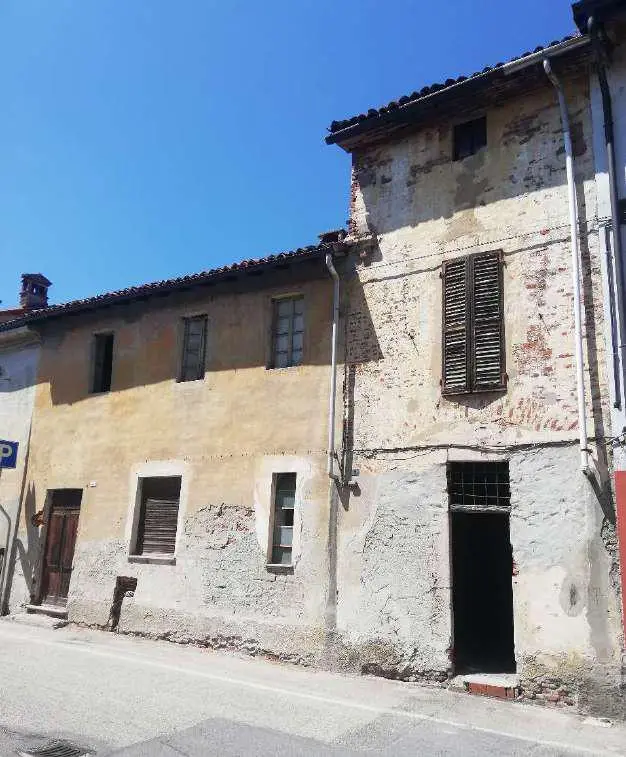 Abitazione Di Tipo Popolare · Borgolavezzaro