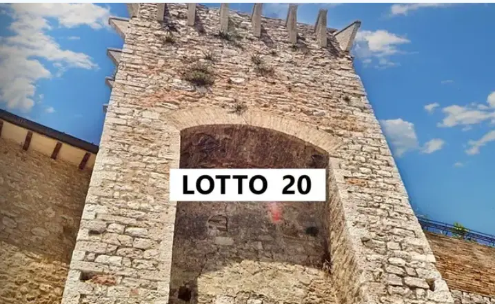 Magazzini E Locali Di Deposito · Foligno