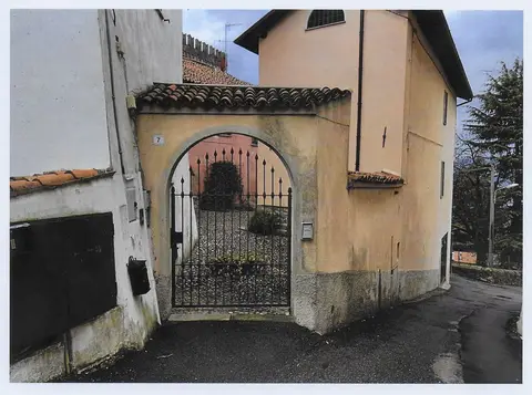 Abitazione Di Tipo Civile all'asta a Galbiate (LC)