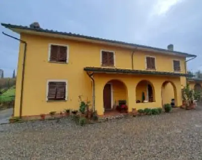 Fabbricati Per Attività Agricole · Montopoli in Val d'Arno