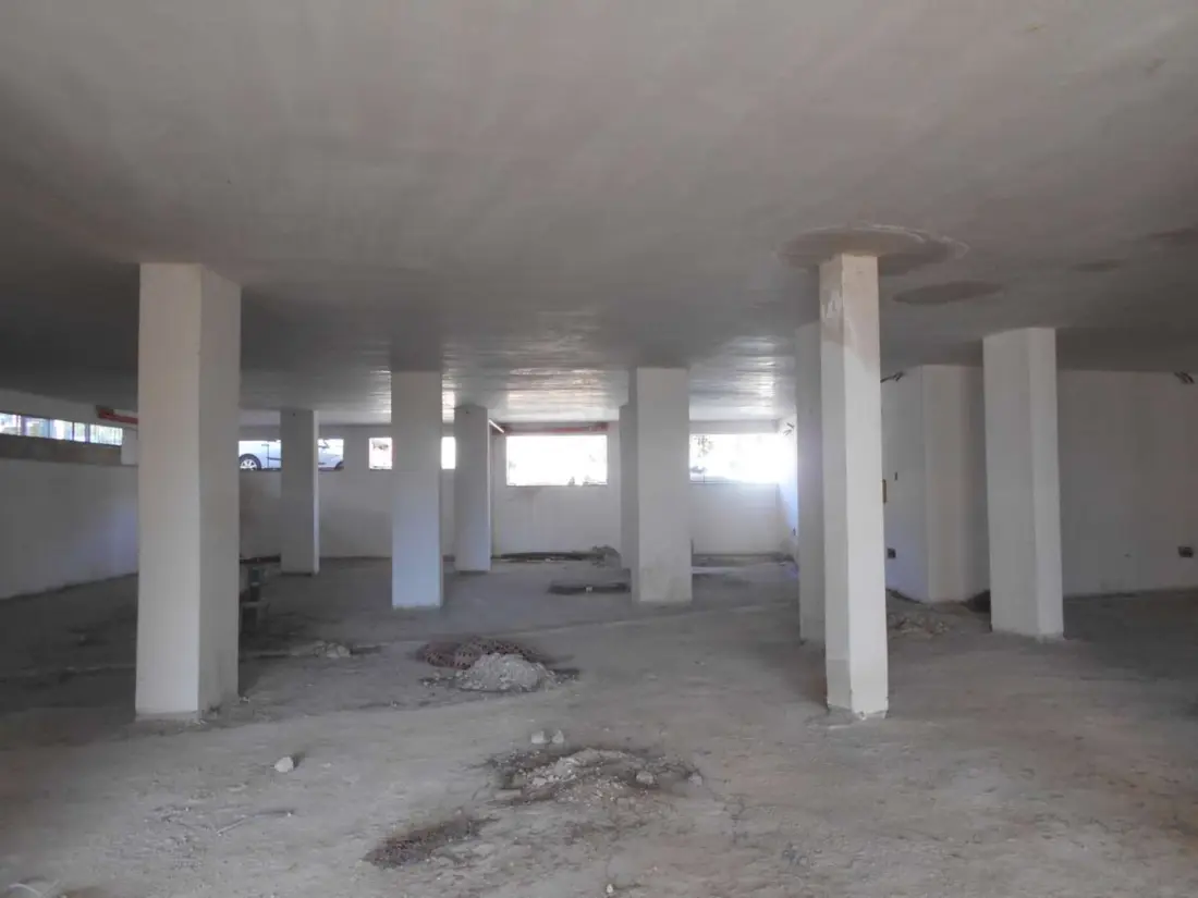 Fabbricati Costruiti Per Esigenze Commerciali · Campagna