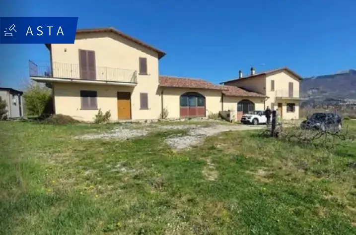 Abitazione Di Tipo Civile · Gualdo Tadino