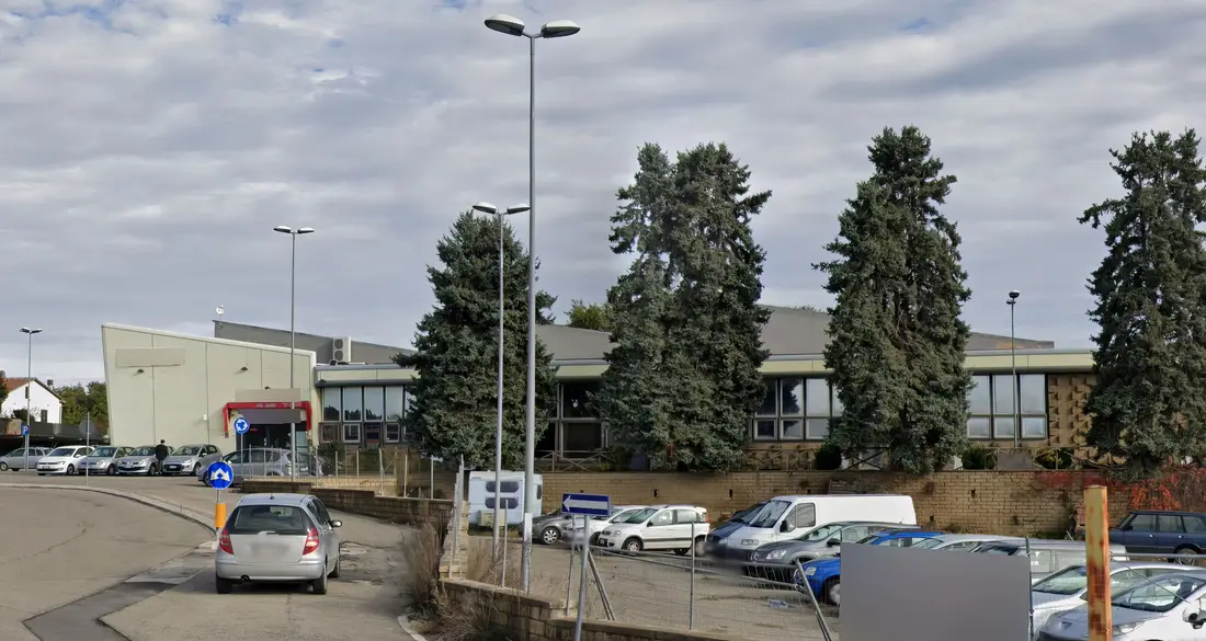 Fabbricati Costruiti Per Esigenze Commerciali · Montefiascone