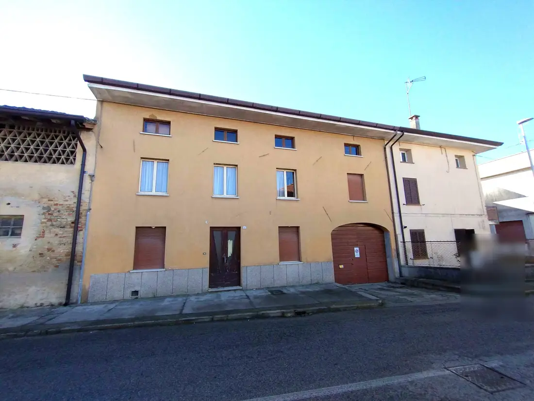 Abitazioni E Alloggi Tipici Dei Luoghi · Gonars