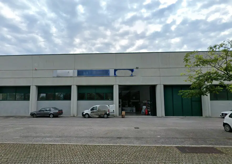 Fabbricati Costruiti Per Esigenze Industriali · Pordenone