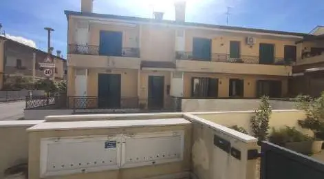 Abitazione Di Tipo Civile · Paese