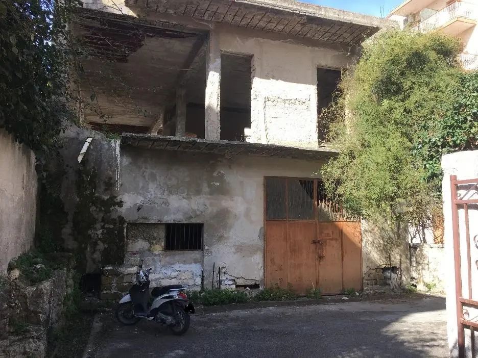 Laboratori Per Arti E Mestieri · Siracusa