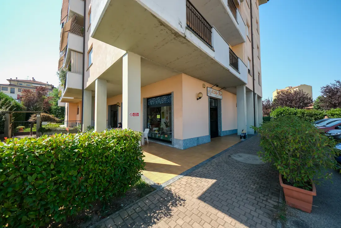Negozio · Mortara