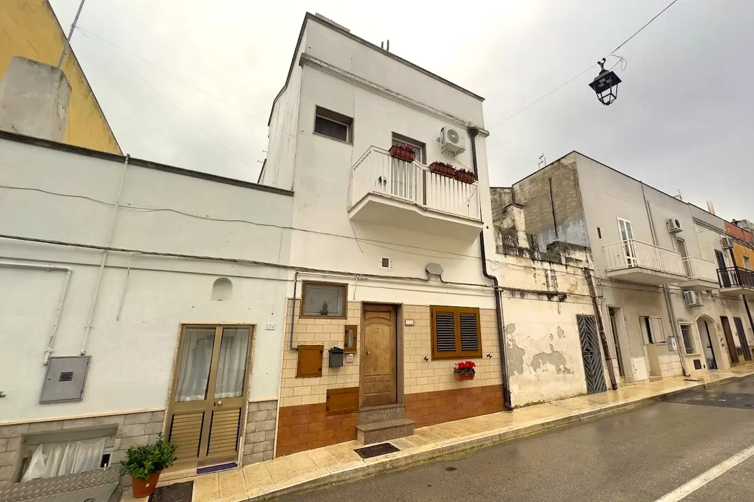 Abitazione Di Tipo Popolare · Taranto