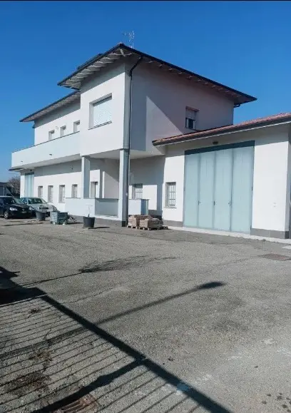 Fabbricati Costruiti Per Esigenze Industriali · Novi di Modena