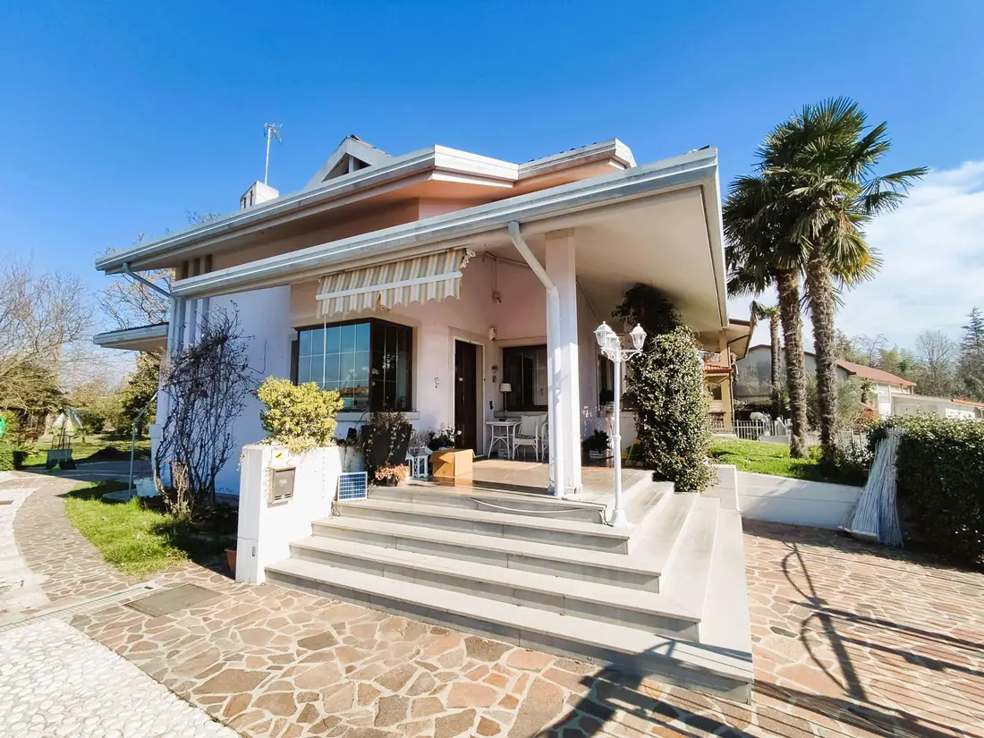 Villa · Porpetto