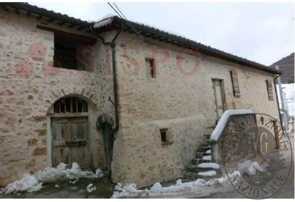 Fabbricato In Corso Di Costruzione · Cascia