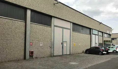 Magazzini E Locali Di Deposito all'asta a Rodano (MI)