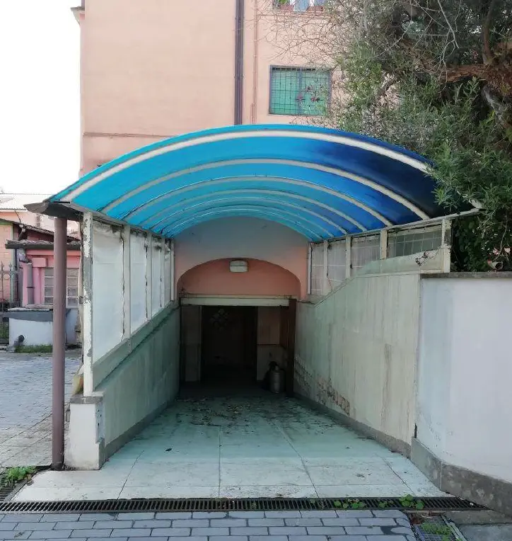 Magazzino · Roma
