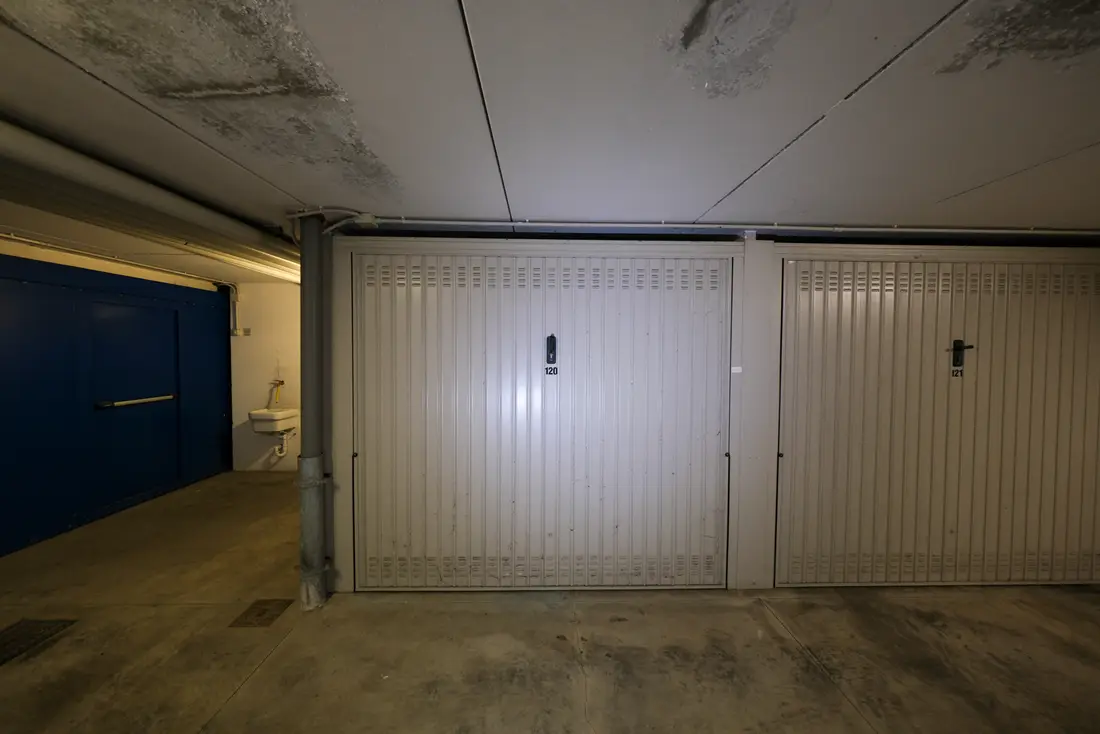 Garage O Autorimessa · Milano