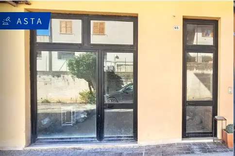 Negozio · Cingoli