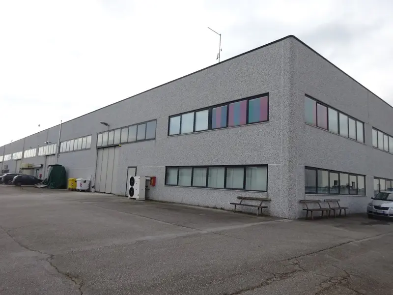 Fabbricati Costruiti Per Esigenze Industriali · Monte Roberto