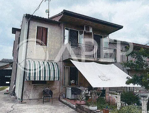 Abitazione Di Tipo Economico all'asta a Anguillara Veneta (PD)