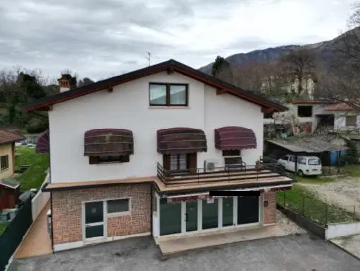 Negozi, Botteghe · Aviano