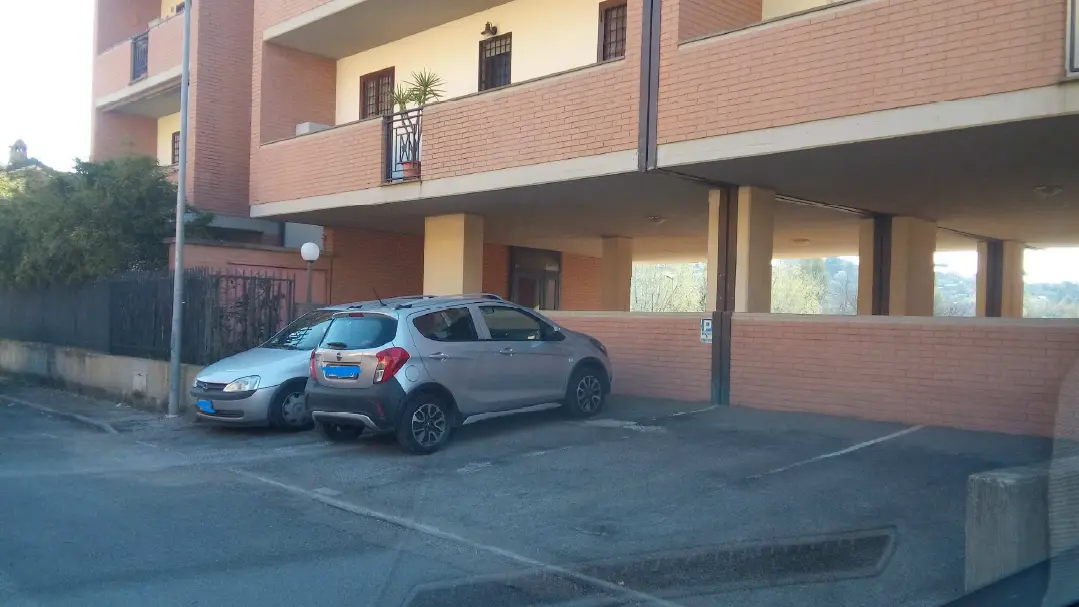 Posto Auto · Castel Gandolfo