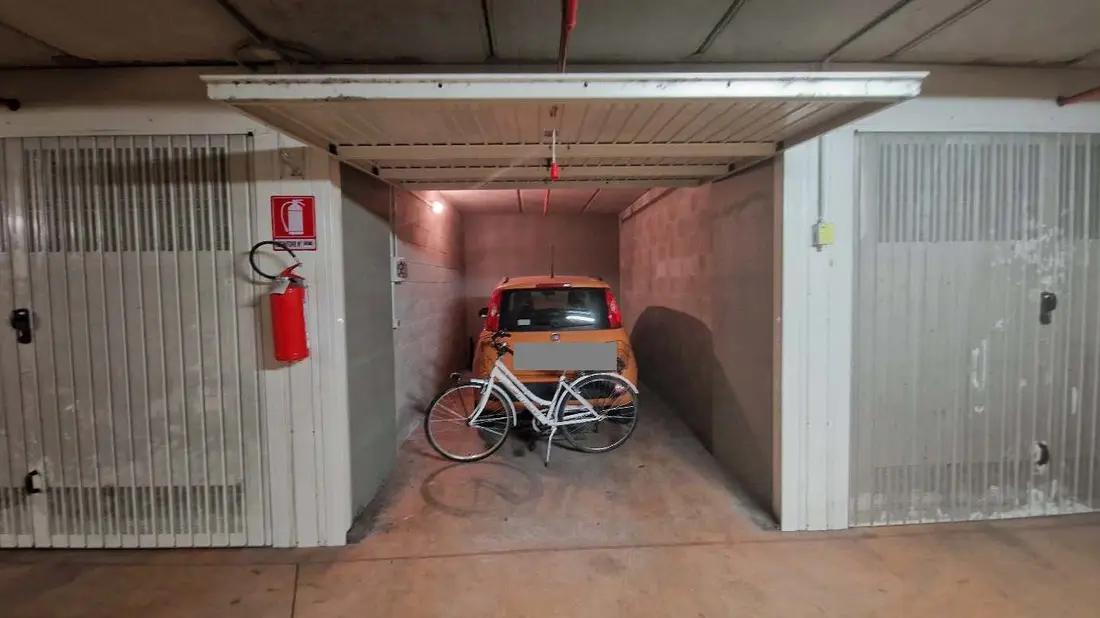Garage O Autorimessa · Torino
