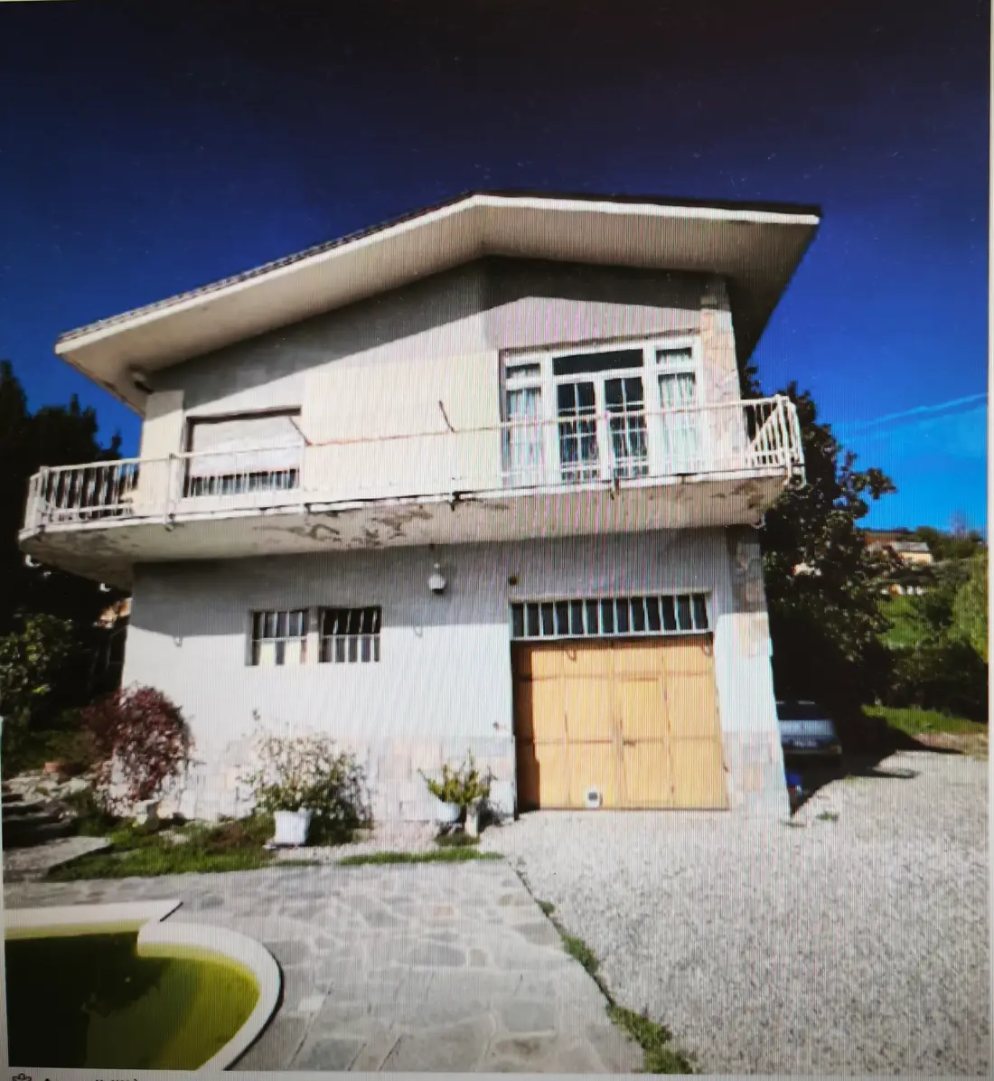 Villa · Treville