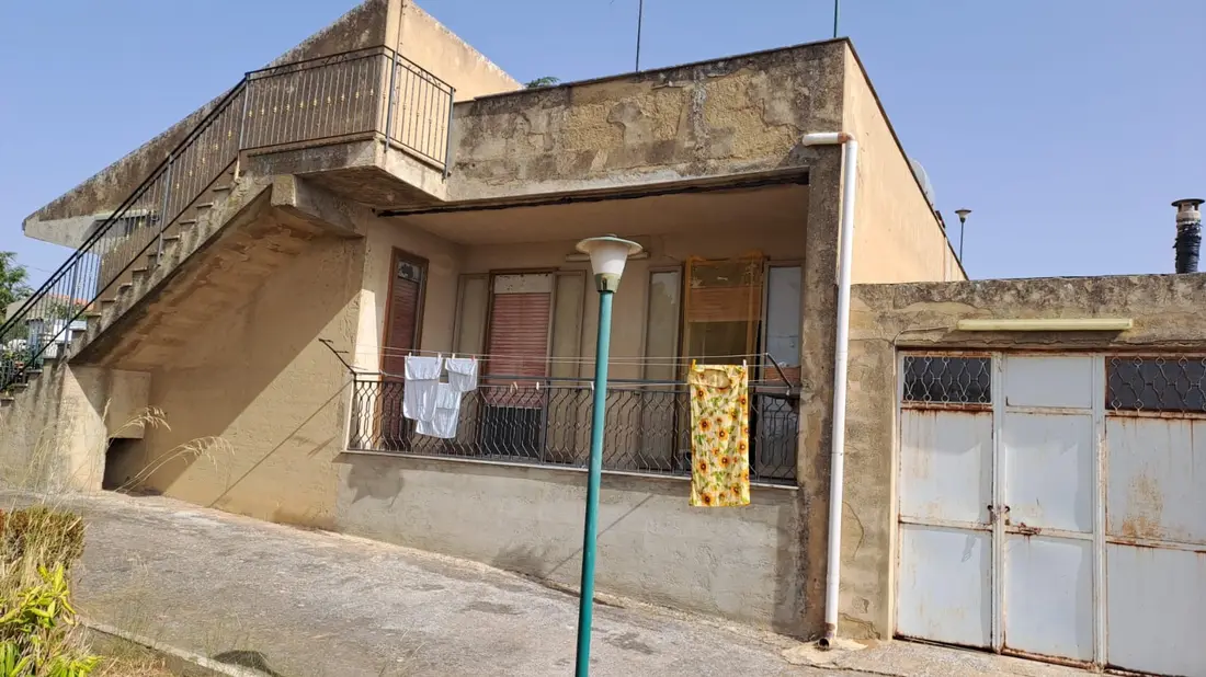 Villa · Caltagirone