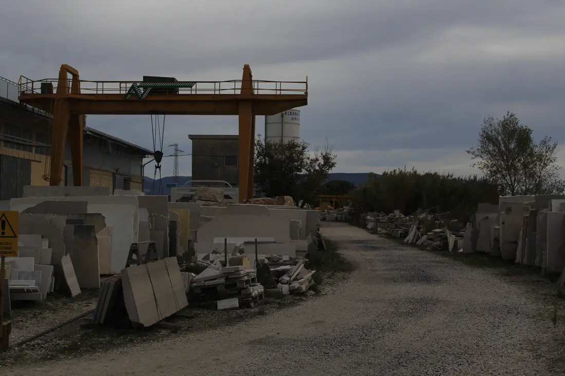 Fabbricati Costruiti Per Esigenze Industriali · Apricena