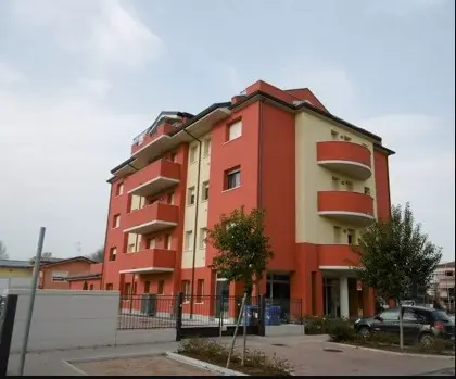 Negozio · Novi di Modena