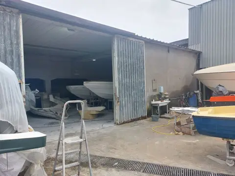 Magazzini E Locali Di Deposito all'asta a Valdina (ME)