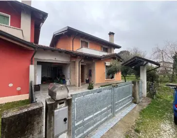 Edifici A Destinazione Particolare all'asta a Morsano al Tagliamento (PN)